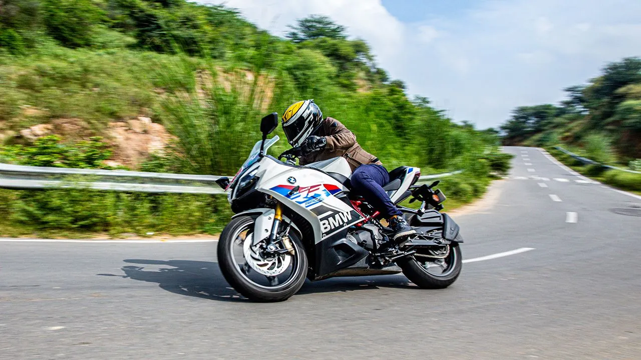 BMW G 310RR side profile dynamic 4 1